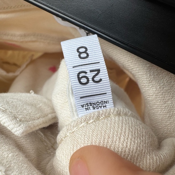 LOFT Cream Jean Shorts with Pink Star Details Size 8 - Picture 5 of 6